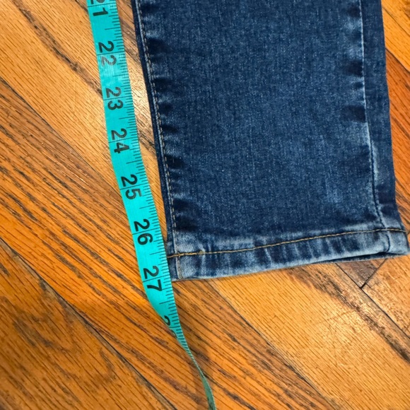 Gorgeous color denim with stretch! Blue Jeans,zoom in for angles,details,sizing - Picture 10 of 16